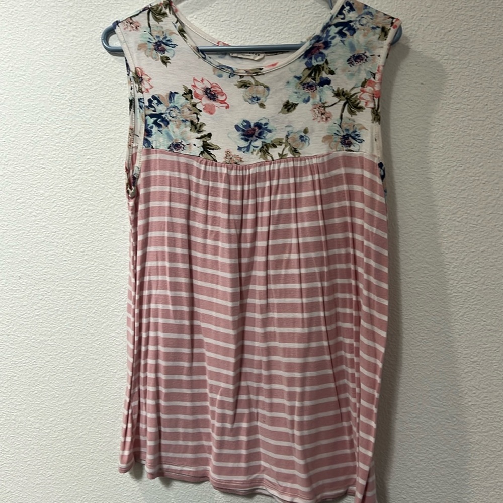 Women’s dressy tank top